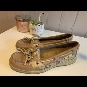 Sperry leopard boat shoes!
